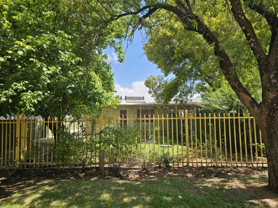 10 Bedroom Property for Sale in Brandwag Free State